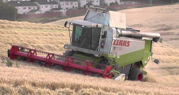 Claas Lexion Combine 2014 ->