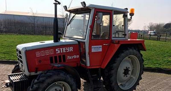 Steyr 8080